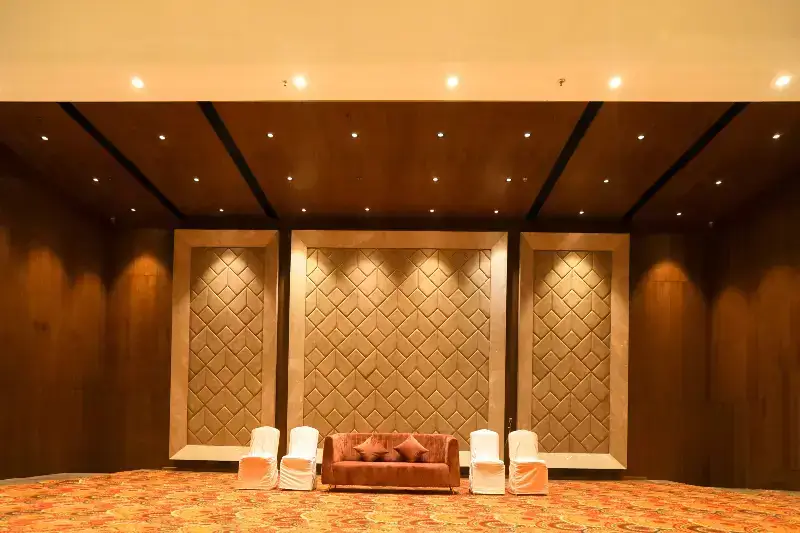 Crystal Banquet Image