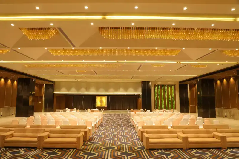 Crystal Banquet Image